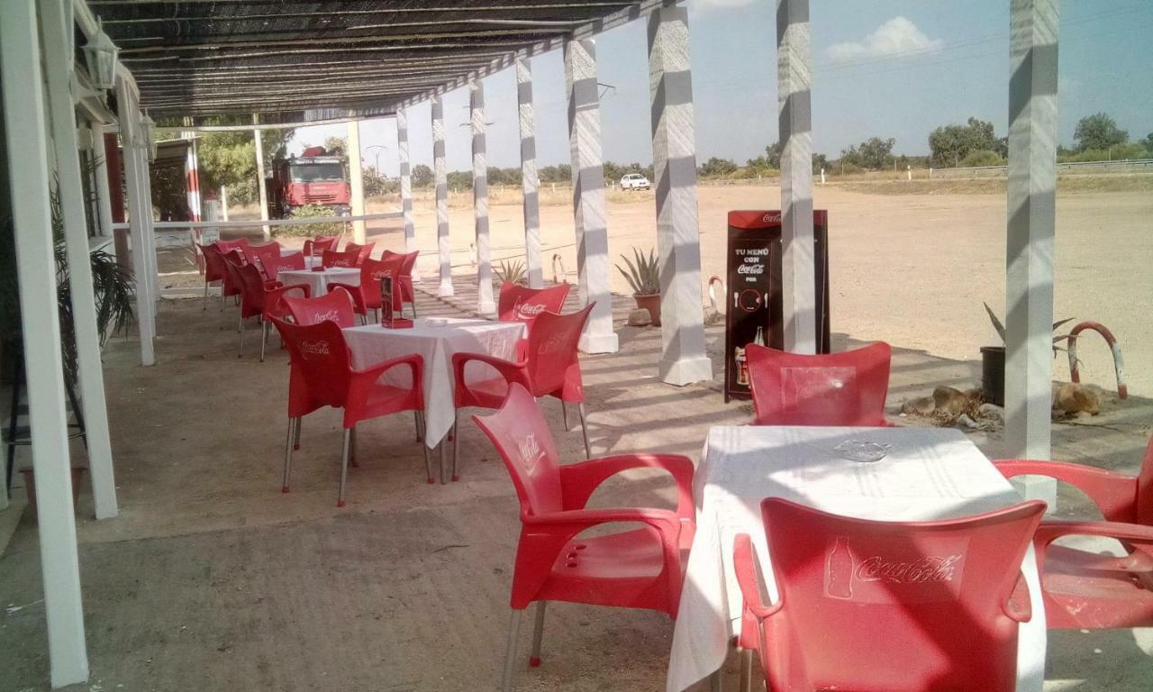 Hostal La Ponderosa Sancti Spíritus Екстериор снимка