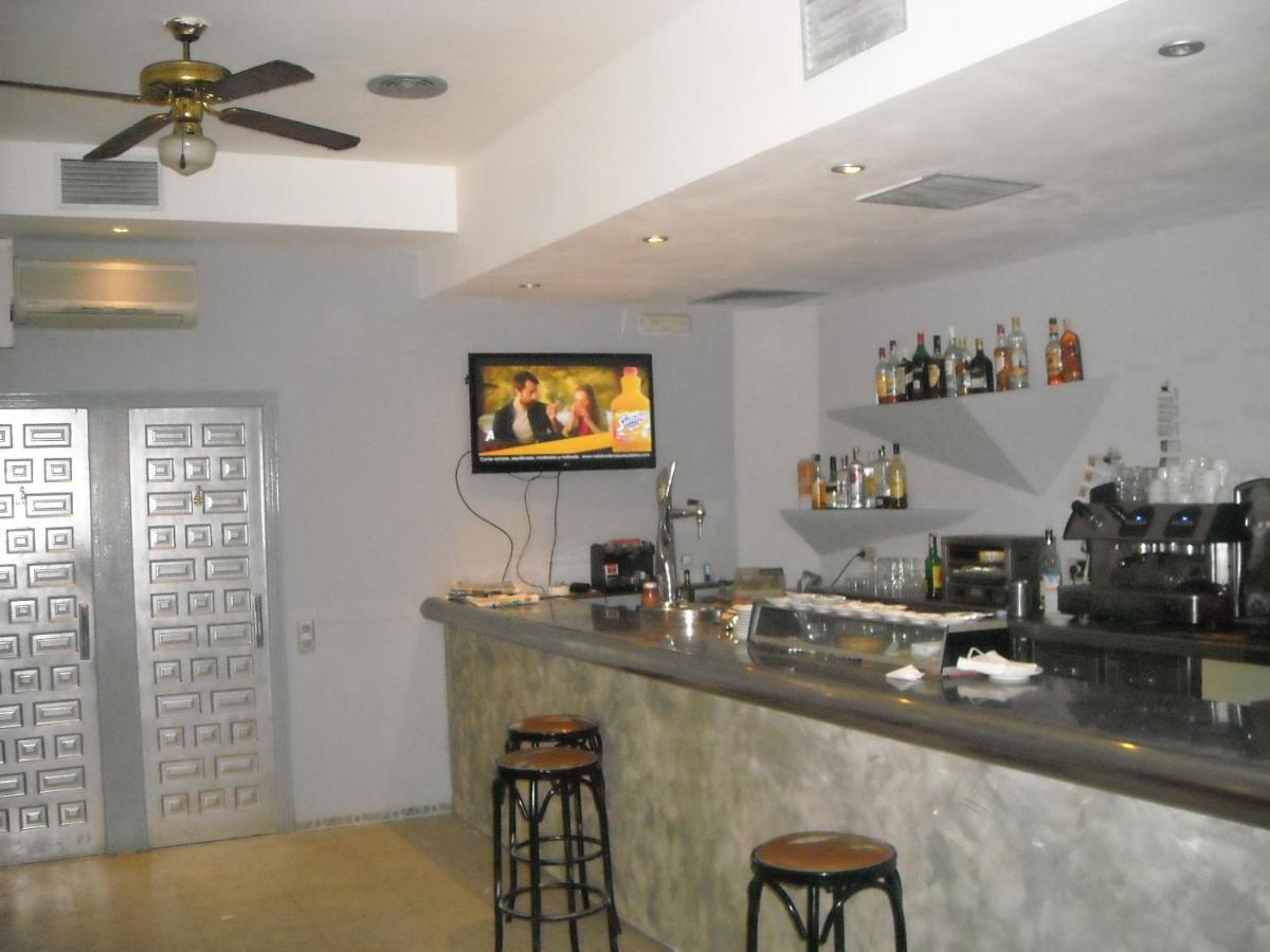 Hostal La Ponderosa Sancti Spíritus Екстериор снимка